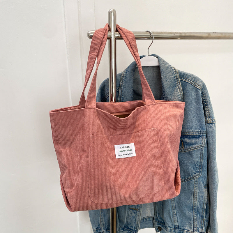 Sac à Main pour Femme – Élégance Intemporelle en Couleur Unie