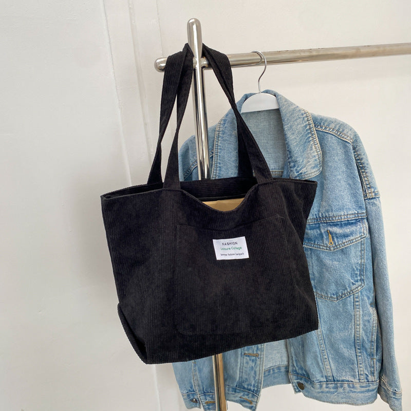 Sac à Main pour Femme – Élégance Intemporelle en Couleur Unie