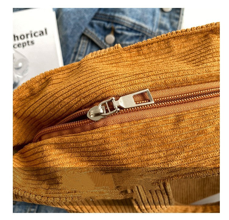 Sac à Main pour Femme – Élégance Intemporelle en Couleur Unie