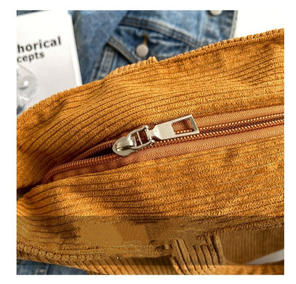 Sac à Main  pour Femme – Élégance Intemporelle en Couleur Unie